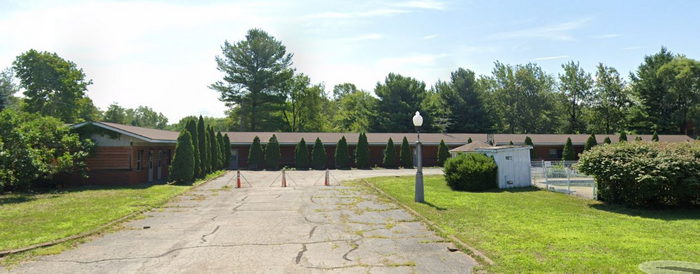 Grand Beach Motel - From Web Listing (newer photo)